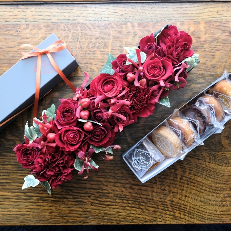 花と焼き菓子のセットギフト｜よろこばれる贈りもの