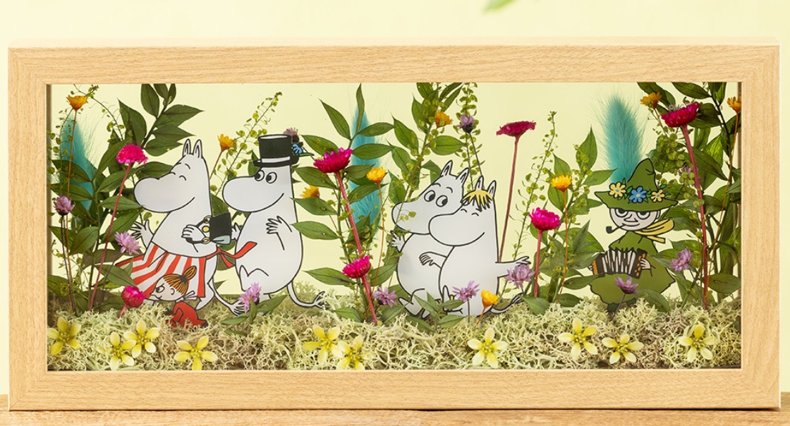 ムーミン谷の仲間たちとお花のギフト
