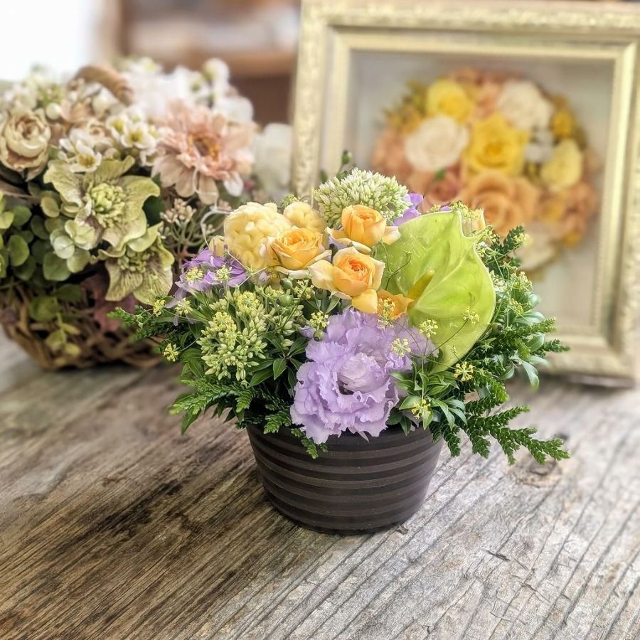 命日の定期便（アレンジメント） | フラワーギフト 通販｜花以想 Hanaimo｜フラワーギフト（花以想）