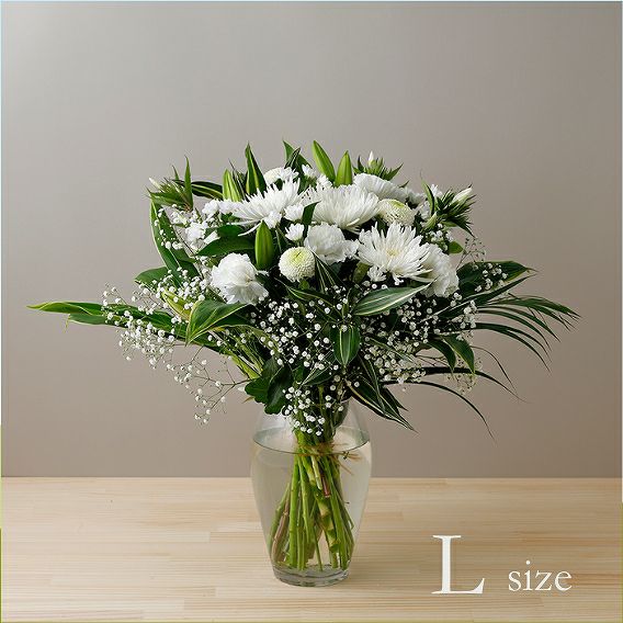 白色、ホワイトの花束、アレンジメント。生花で贈る贈りもの・フラワーギフト