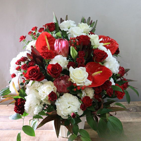 落成祝いの花・竣工祝いの花。会社・取引先に贈るお祝い花・お祝いアレンジメント フラワーギフト