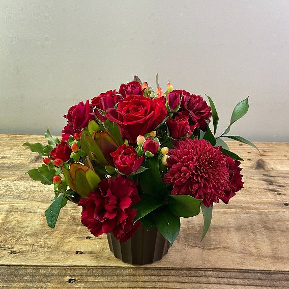 落成祝いのお花。お取引さまのお祝いに贈るフラワーギフト。