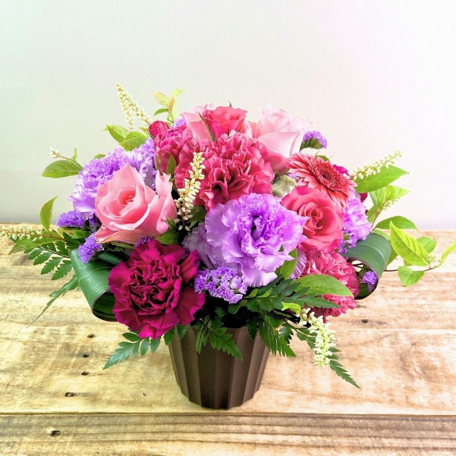 退職祝いの花。定年退職・引退・退官した父母・祖父母・上司に贈る花束・お祝いアレンジメント