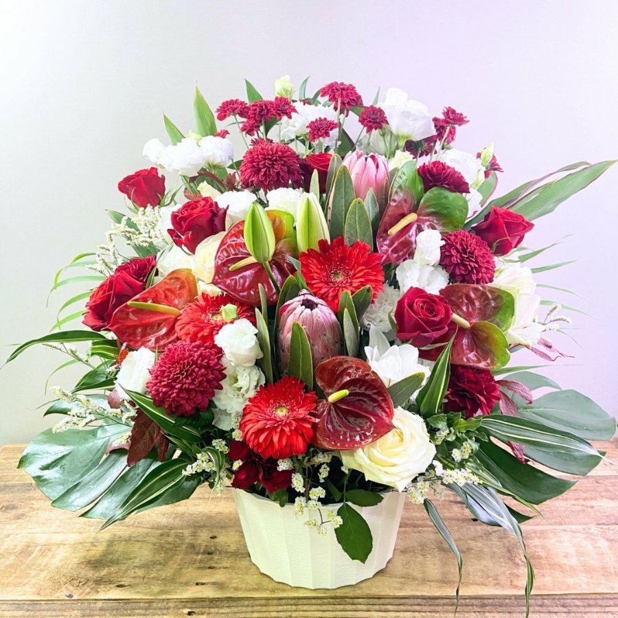 長寿祝いの花。父母・祖父母の誕生日に贈る花束・お祝いアレンジメント・お花のプレゼント