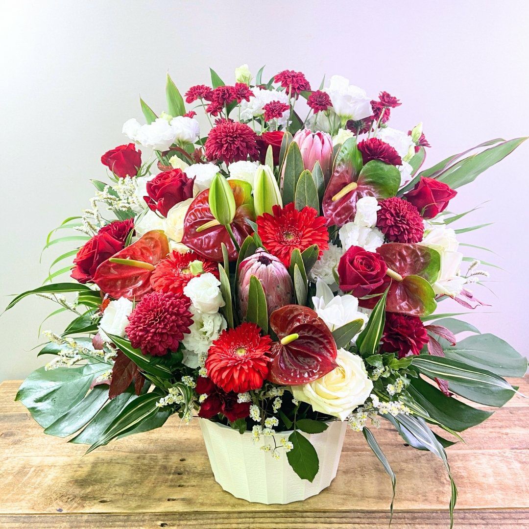 長寿祝いの花。父母・祖父母の誕生日に贈る花束・お祝いアレンジメント・お花のプレゼント