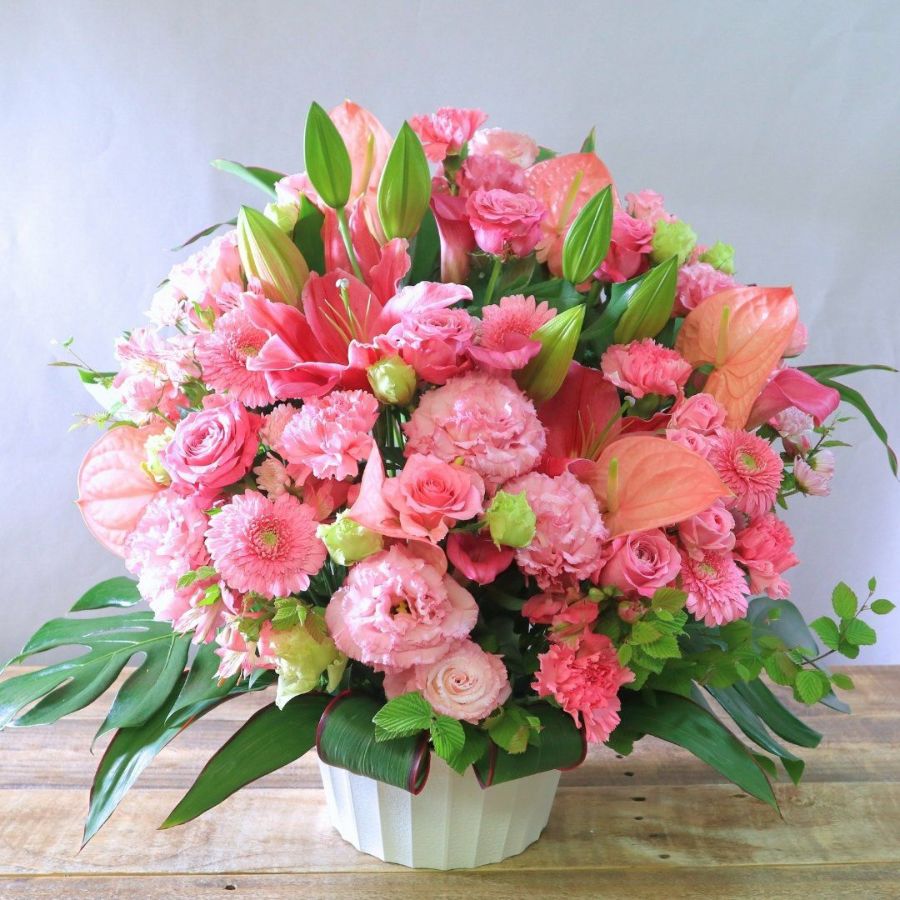 長寿祝いの花。父母・祖父母の誕生日に贈る花束・お祝いアレンジメント・お花のプレゼント