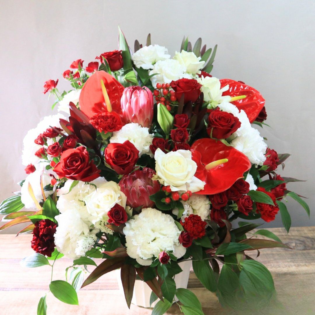 長寿祝いの花。父母・祖父母の誕生日に贈る花束・お祝いアレンジメント・お花のプレゼント
