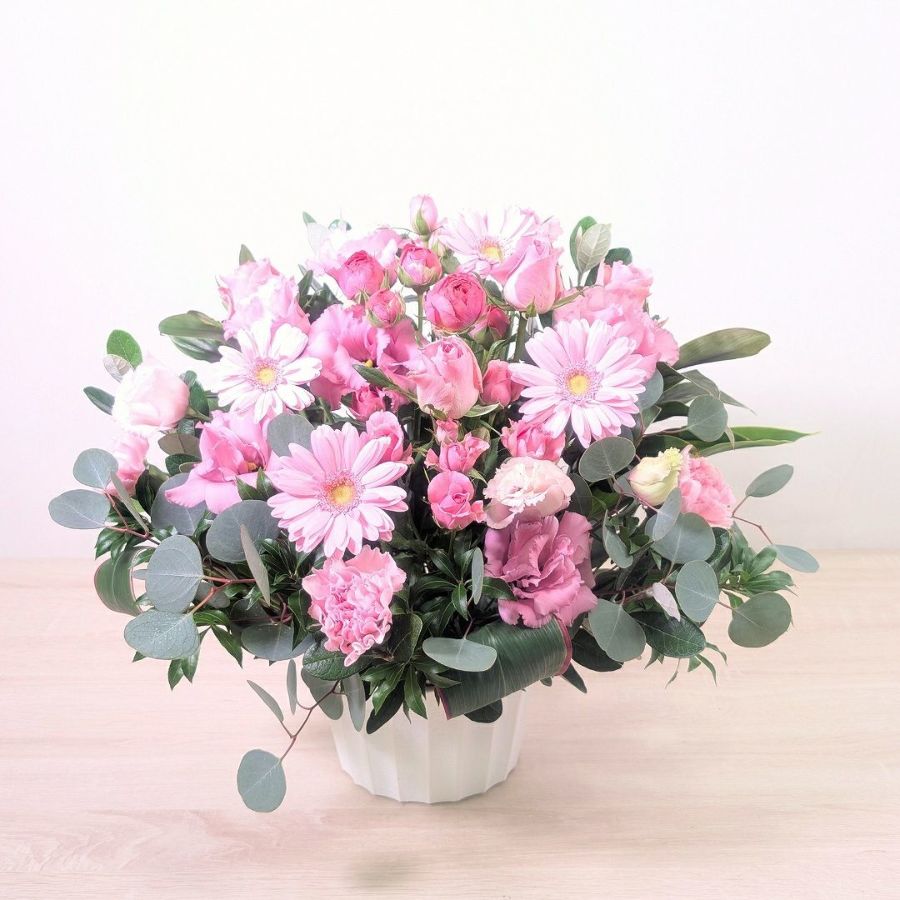 長寿祝いの花。父母・祖父母の誕生日に贈る花束・お祝いアレンジメント・お花のプレゼント