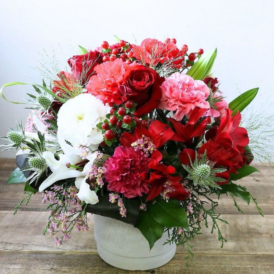 長寿祝いの花。父母・祖父母の誕生日に贈る花束・お祝いアレンジメント・お花のプレゼント