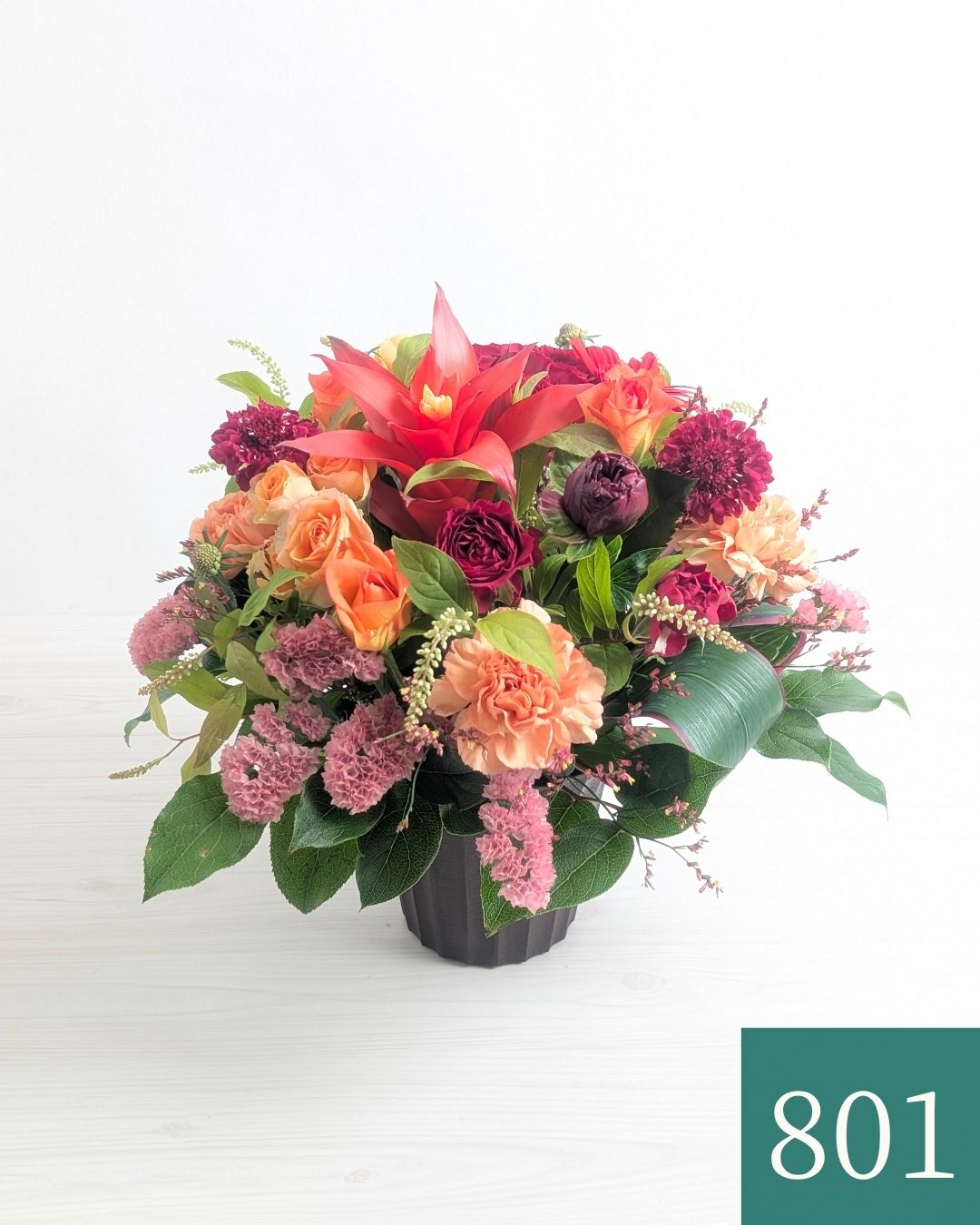 誕生日の花。誕生日を祝う花束・お祝いアレンジメント。誕生日のお祝い花のプレゼント