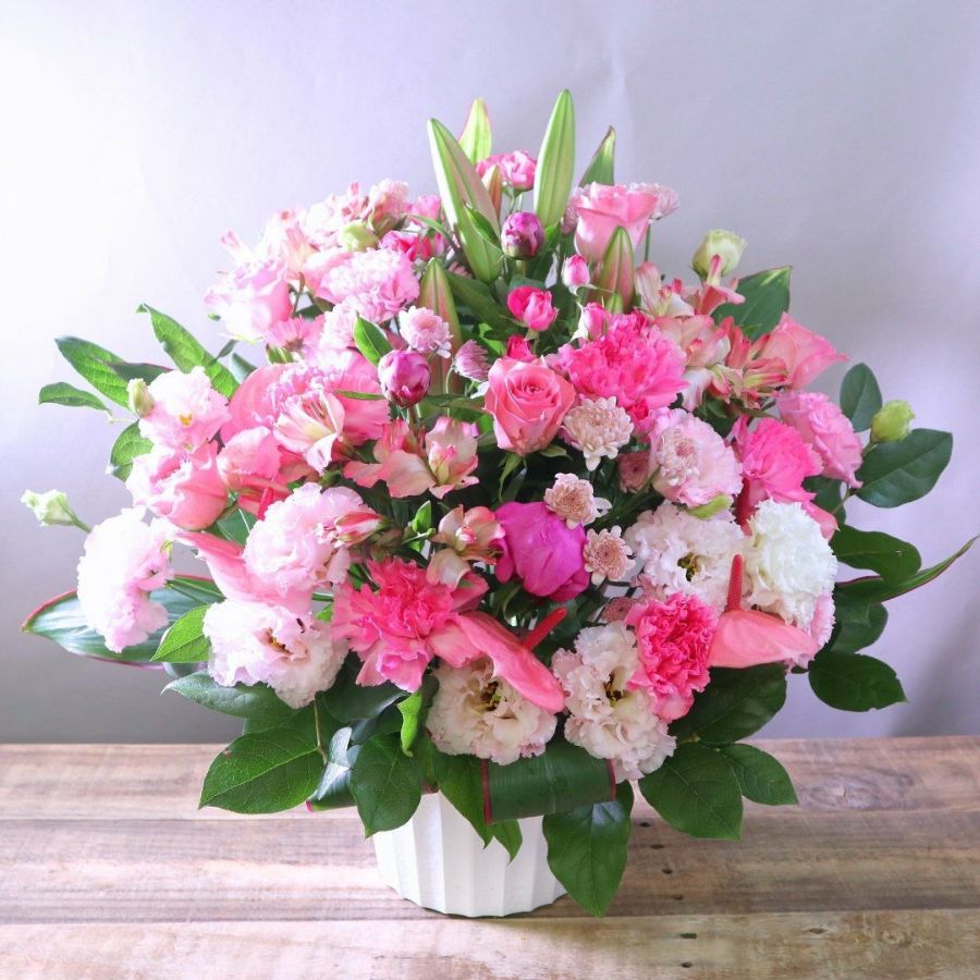 卒園祝いのお花。卒園式、幼稚園、保育園、子供・先生へ贈る花ギフト、お祝いアレンジメント