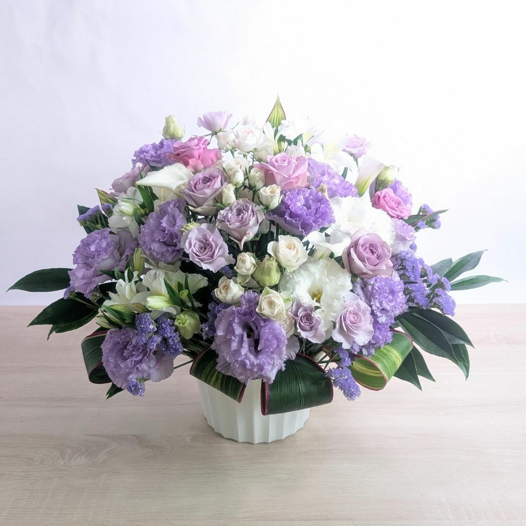 初盆・新盆のお供え花・仏前の花】人気サイズのアレンジメント Lサイズ