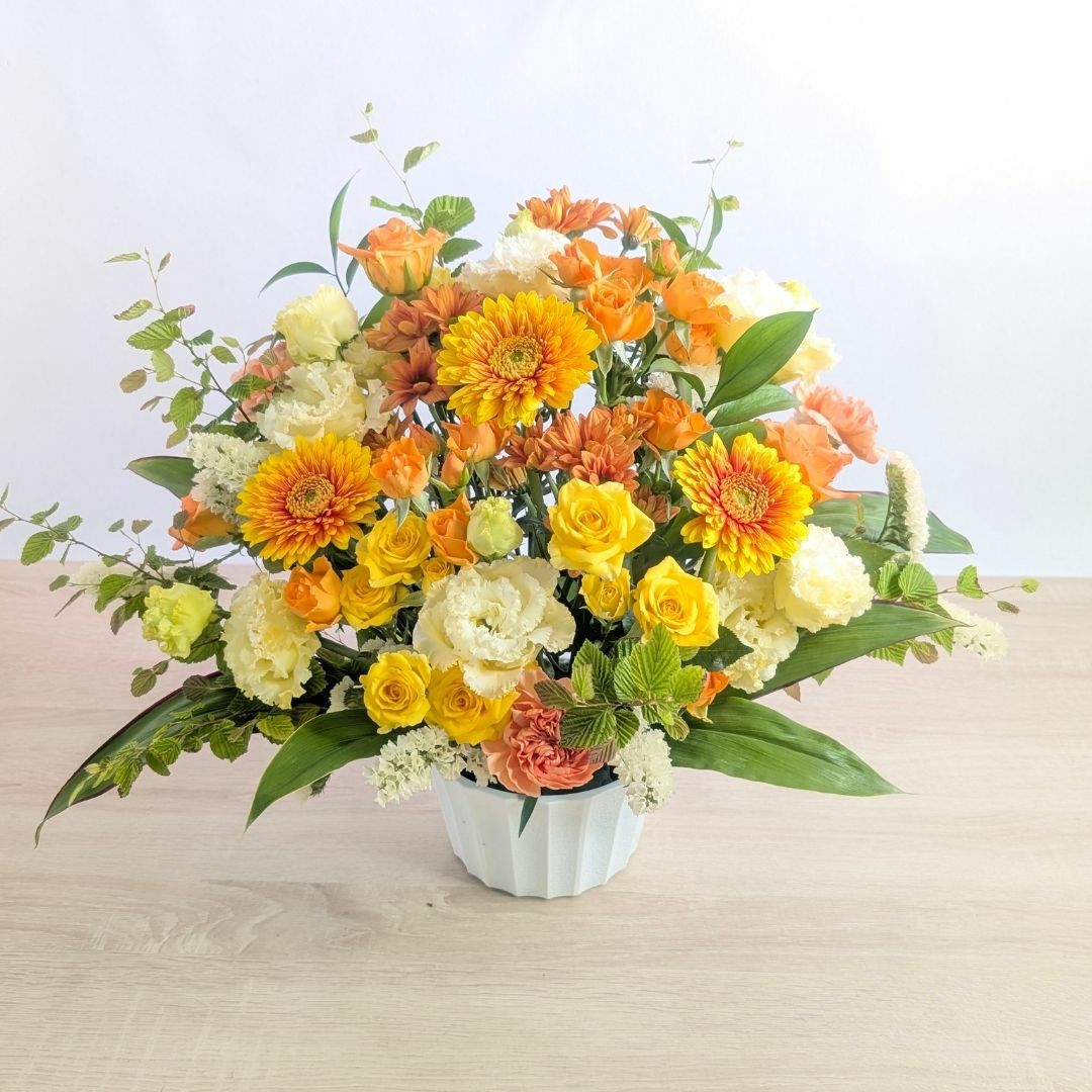 入院した人のお見舞い花。病院にいる人へ贈るお花の贈り物。フラワーギフト