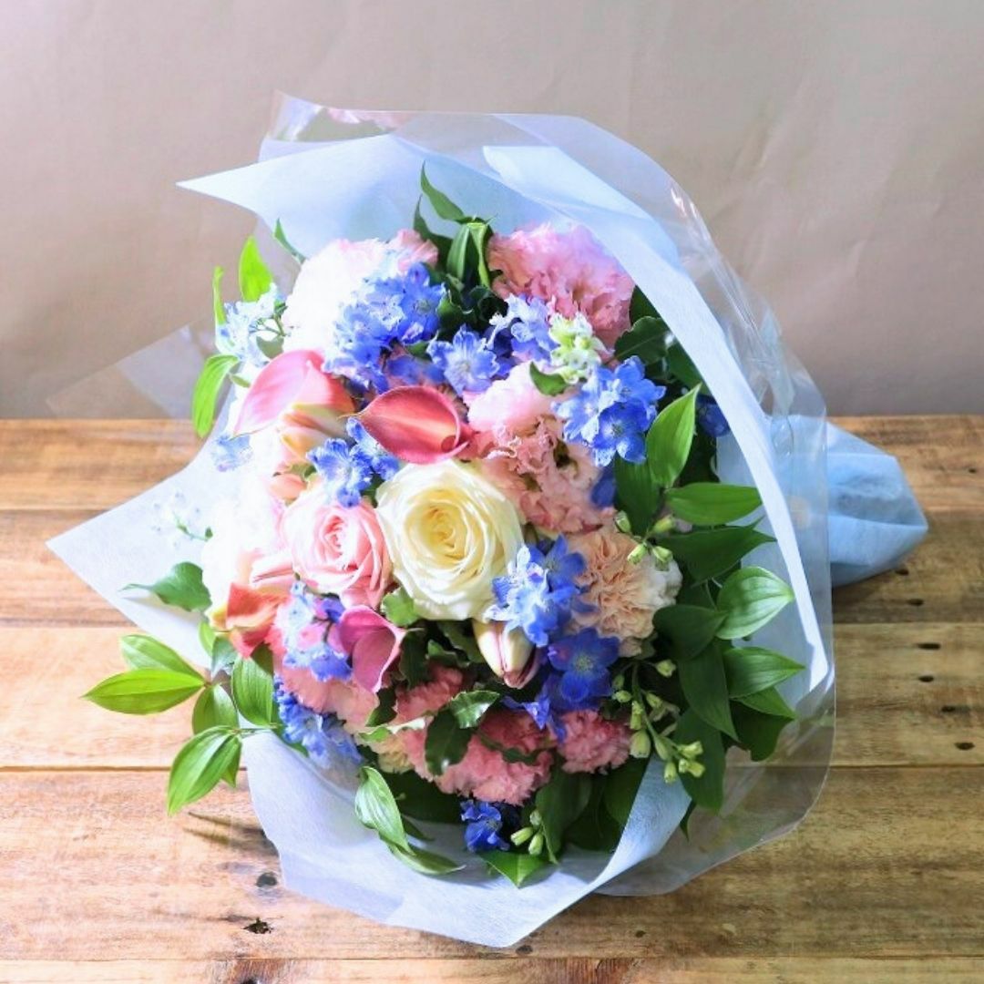 おしゃれな花束・プロポーズ、誕生日お祝い、結婚記念日、送別会、発表会に贈る花束のギフト。