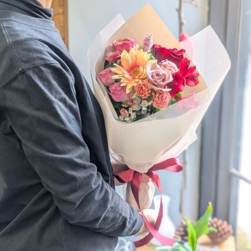 【お祝い花束・お洒落に贈ります・リクエストOK】花束 S｜おしゃれな花束・アレンジ通販【最短翌日着】｜花以想（はないも）