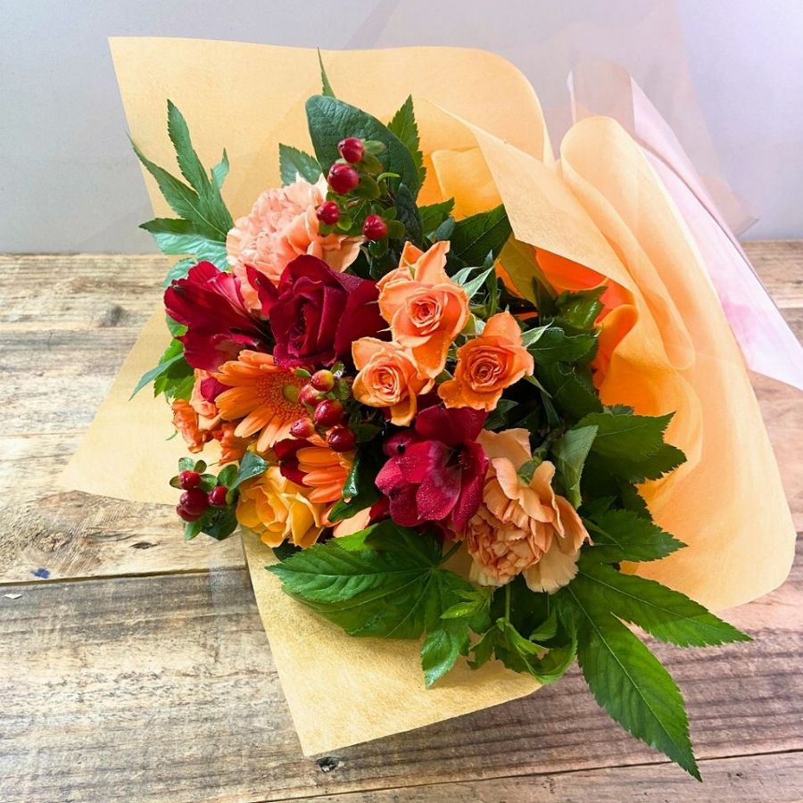 誕生日お祝い、結婚記念日、送別会、発表会に贈る花束のギフト。