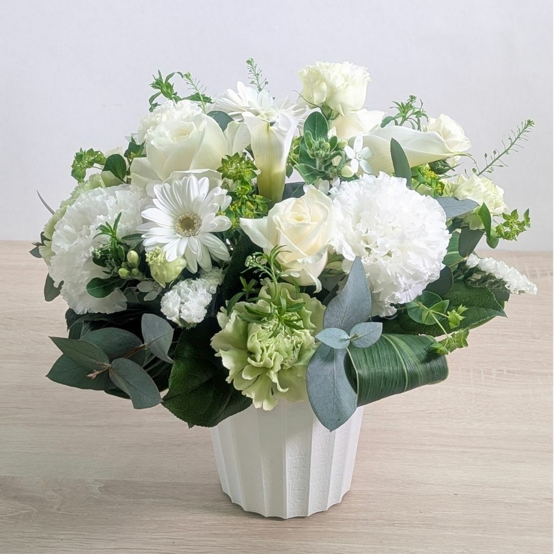 会社・事務所・取引先に贈るお祝い花。法人・ビジネス向けのお祝いアレンジメント