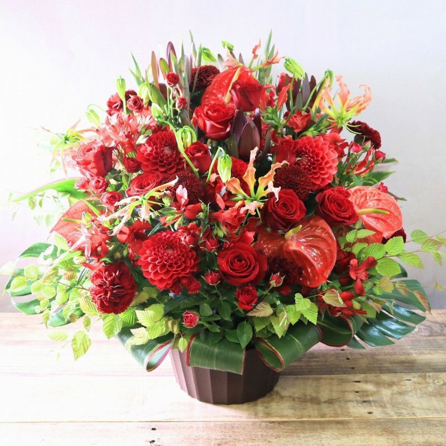 いつでも贈れるお祝の花。誕生日・記念日に贈るプレゼントの花束・アレンジメント