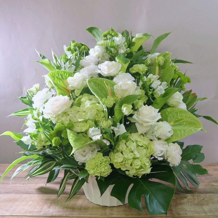 いつでも贈れるお祝の花。誕生日・記念日に贈るプレゼントの花束・アレンジメント