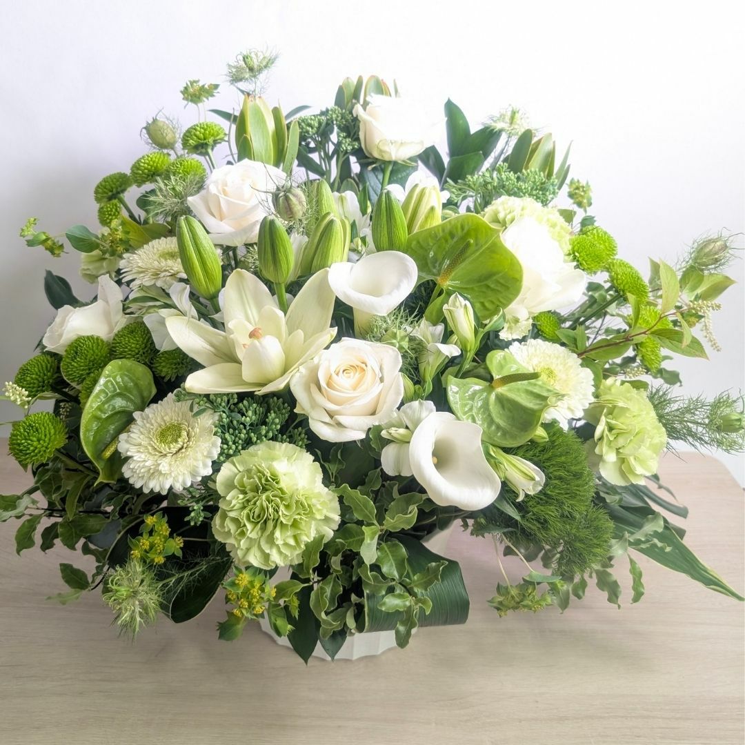 いつでも贈れるお祝の花。誕生日・記念日に贈るプレゼントの花束・アレンジメント