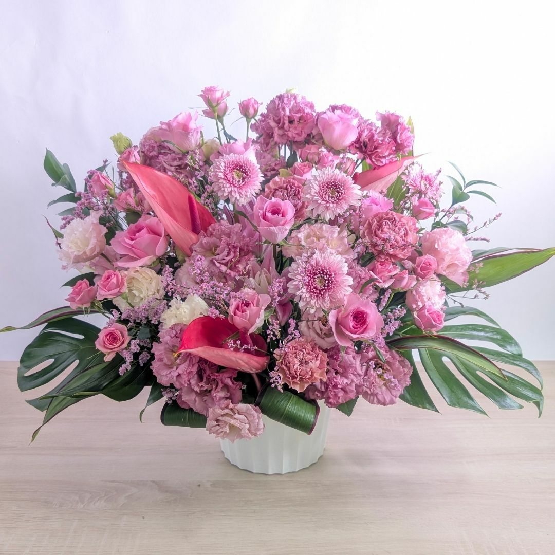 いつでも贈れるお祝の花。誕生日・記念日に贈るプレゼントの花束・アレンジメント