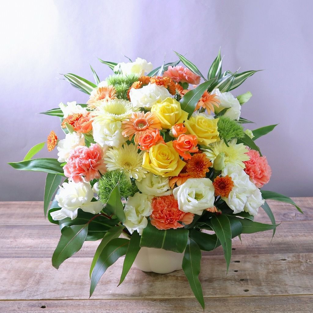 いつでも贈れるお祝の花。誕生日・記念日に贈るプレゼントの花束・アレンジメント