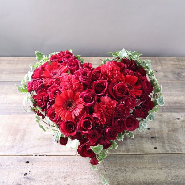 還暦祝いの花。60歳の誕生日に贈る花束・アレンジメント・フラワーギフト