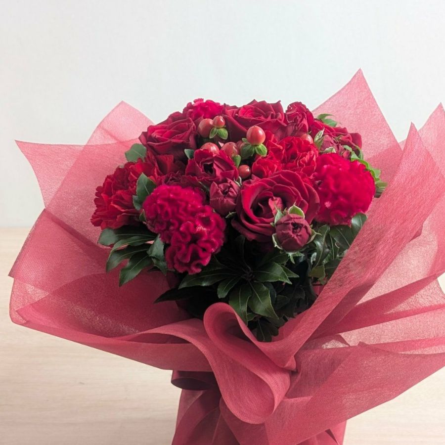 そのまま飾れる花束、スタンドブーケ。もらって嬉しい花束のプレゼント　華やかサイズ