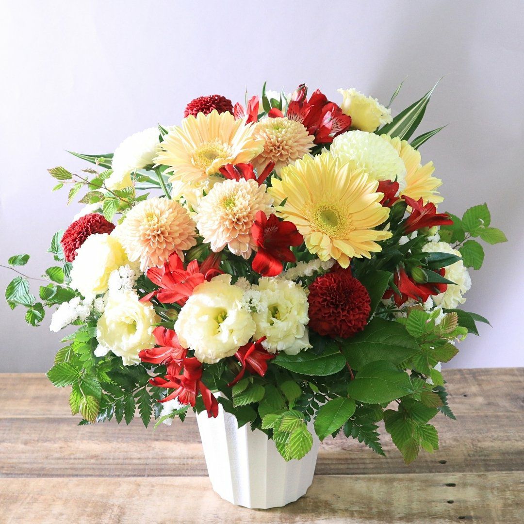 長寿祝いのお花。米寿、卒寿、白寿、100歳、101歳のお祝いに贈るアレンジメント・花束。フラワーギフト。