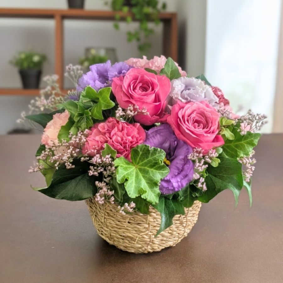 誕生日・記念日に　選ばれる花ギフト　花屋におまかせアレンジメント