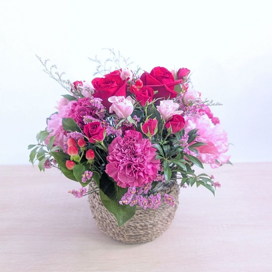 誕生日・記念日に　選ばれる花ギフト　花屋におまかせアレンジメント