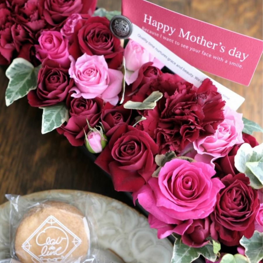 母の日の花。母に贈るお花のギフト。贈って喜ばれる人気のフラワーギフト