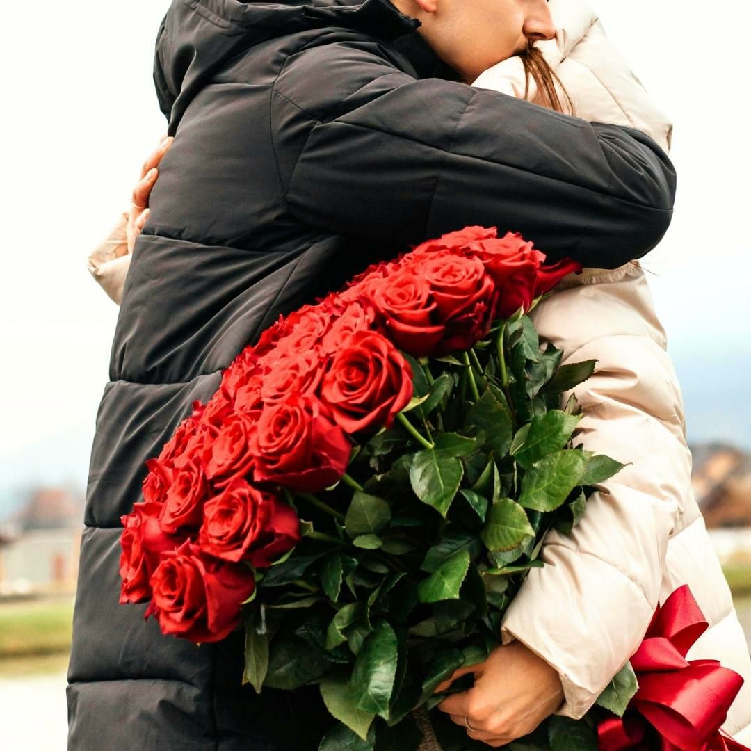 プロポーズの花束。バラの花束。薔薇108本のプレゼント