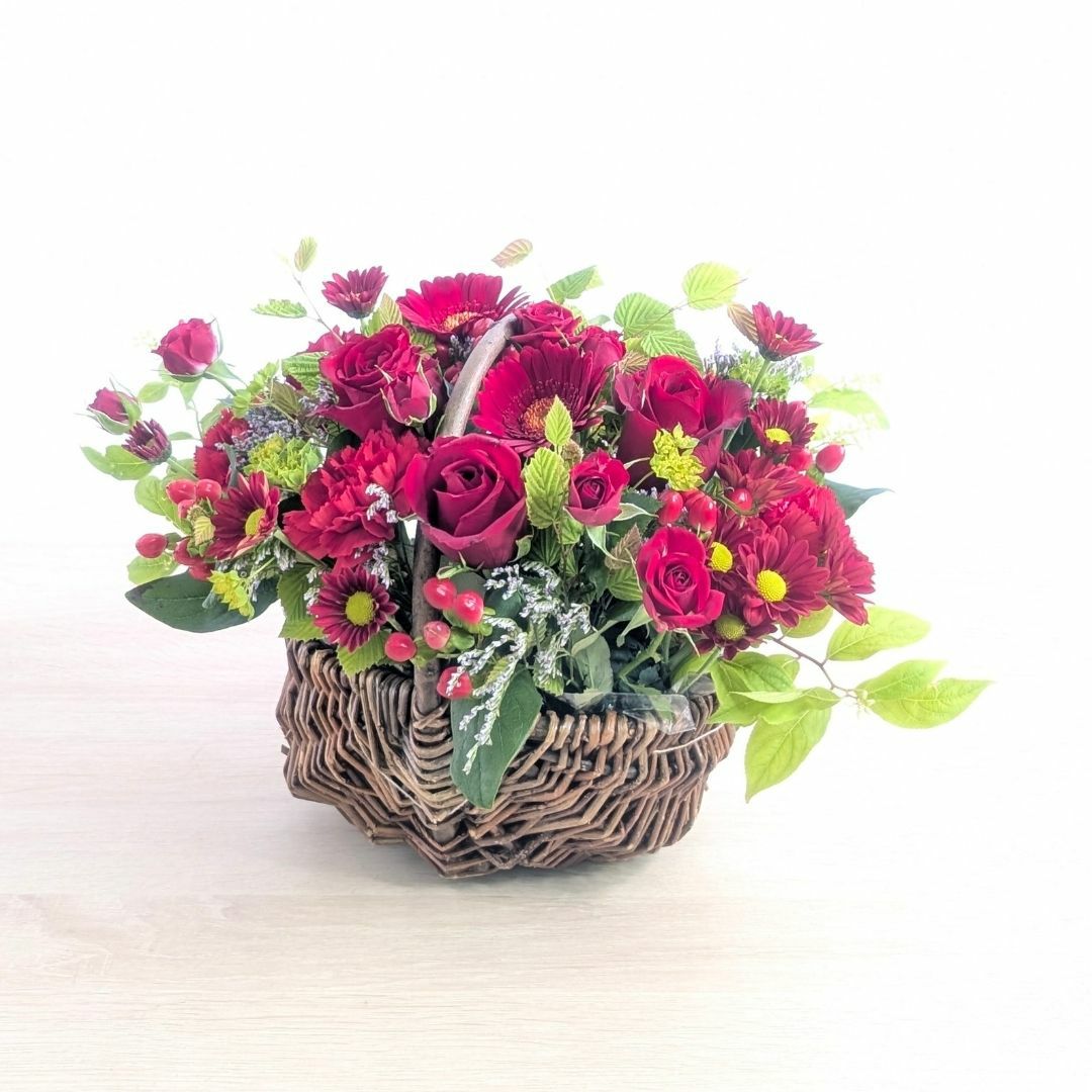 開店祝いに贈るお花のバスケット・オープン祝いの生花アレンジメント