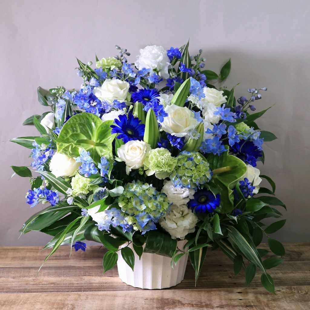 移転祝いの花　事務所移転・引っ越しのお祝いに贈るアレンジメント。お祝いフラワーギフト