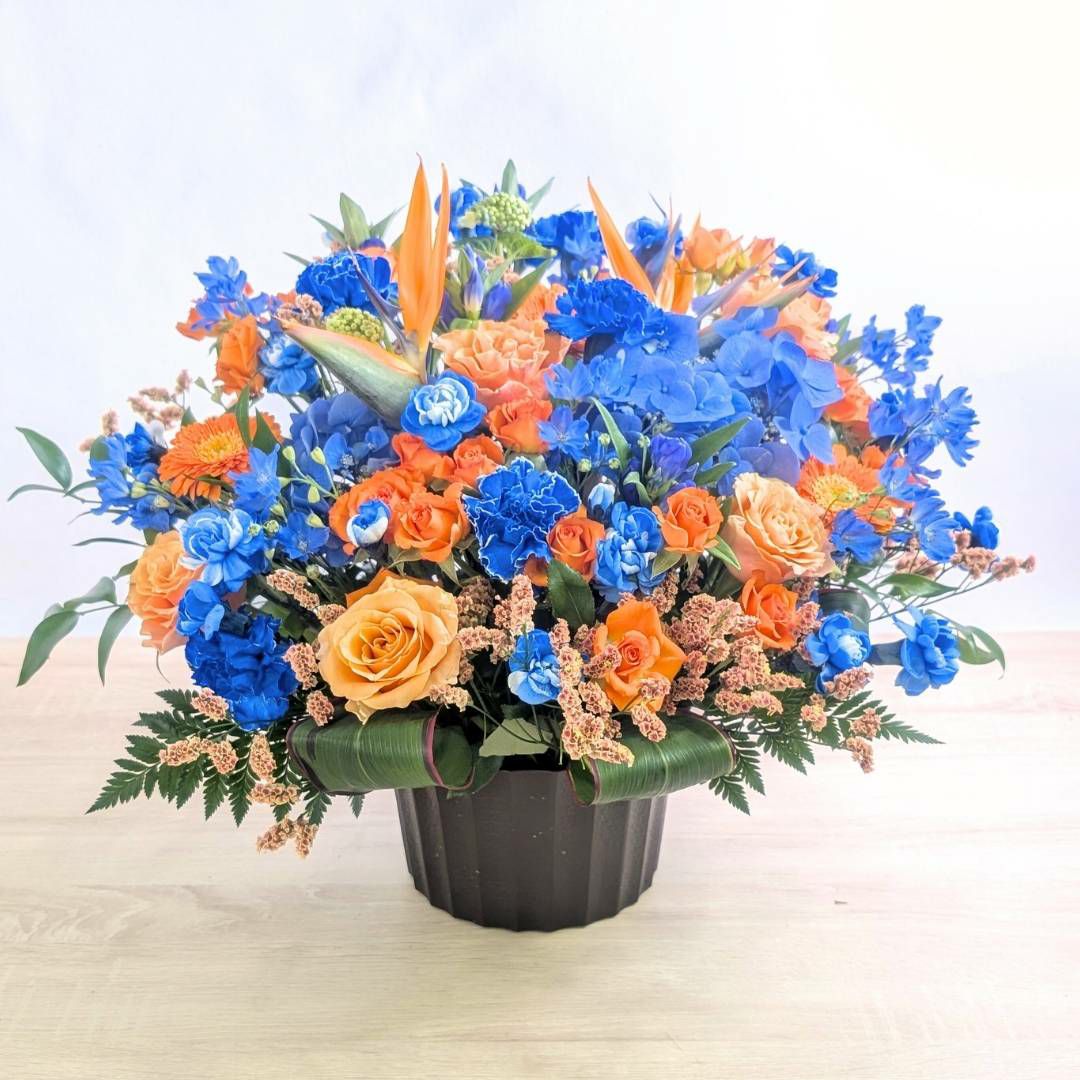 移転祝いの花　事務所移転・引っ越しのお祝いに贈るアレンジメント。お祝いフラワーギフト