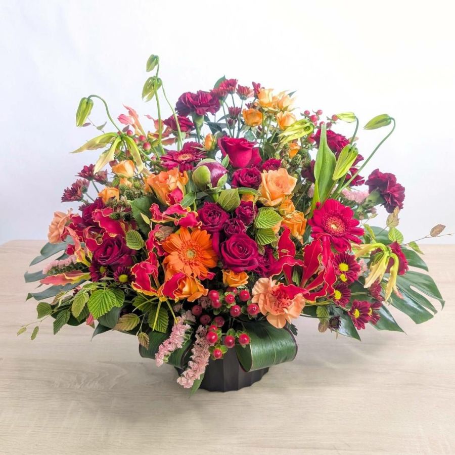 【事務所移転・会社の引っ越しに】お祝い花  Crimson（クリムゾン） L ｜お花のプレゼント・おしゃれ花束・花ギフト通販｜フラワーギフト 花以想（はないも）