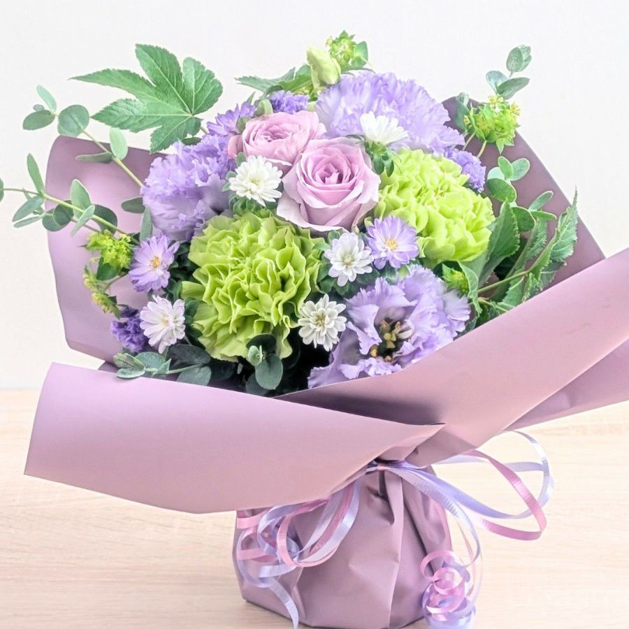  77歳 喜寿祝いの花｜誕生日プレゼントに｜そのまま飾れるブーケ｜スタンドブーケ Wish（ウィッシュ）「ふじいろ」