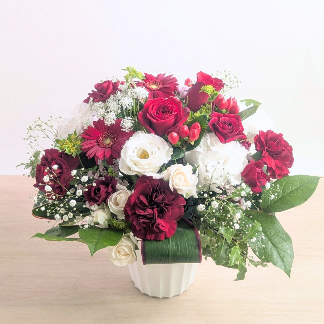 傘寿祝いの花。80歳の誕生日プレゼントに贈る花束・アレンジメント・お花のプレゼント