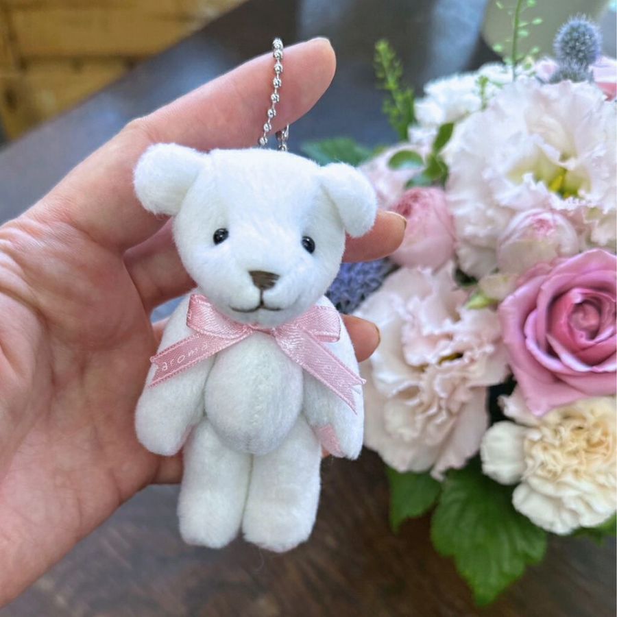 80歳 傘寿祝いの花｜誕生日プレゼントに｜可愛いクマちゃん｜アレンジメント Maman（ママン）「パステル」