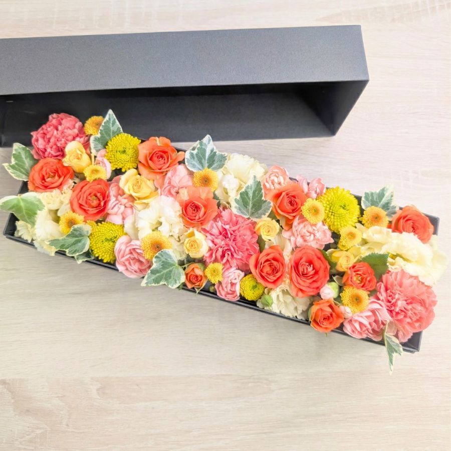 80歳 傘寿祝いの花｜誕生日プレゼントに｜おじいちゃん おばあちゃんへ｜BOXアレンジ｜Lune （リュンヌ）「おひさま」