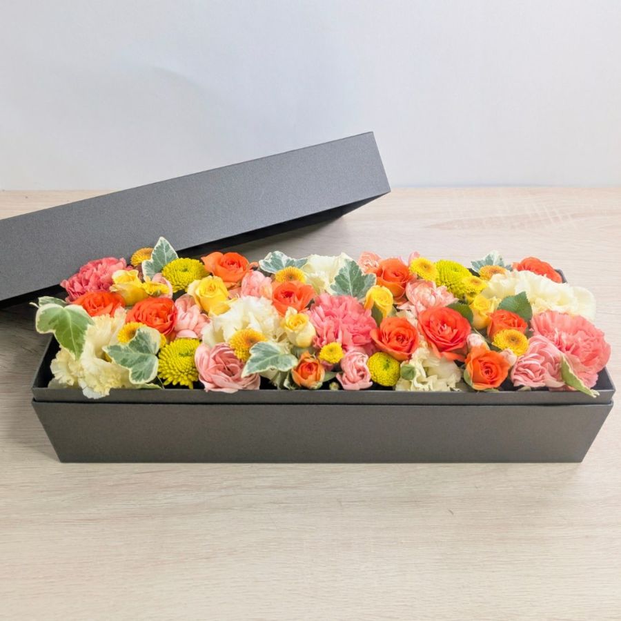 80歳 傘寿祝いの花｜誕生日プレゼントに｜おじいちゃん おばあちゃんへ｜BOXアレンジ｜Lune （リュンヌ）「おひさま」