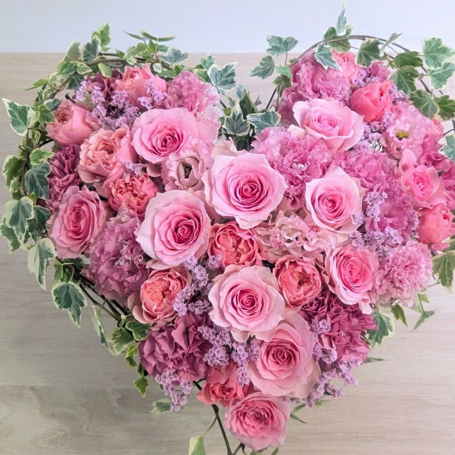 90歳 卒寿祝いの花｜誕生日プレゼントに｜母・おばあちゃん・女性におすすめ｜Liebe（リーベ）「ルージュ」