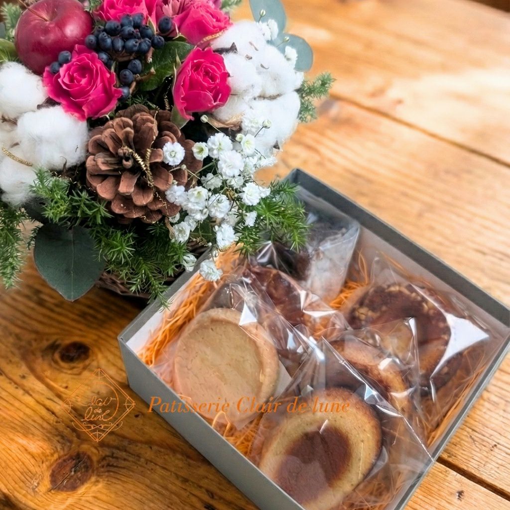 【12月・クリスマス花ギフト】 Mignon（ミニョン） ＆リッチな焼菓子セット